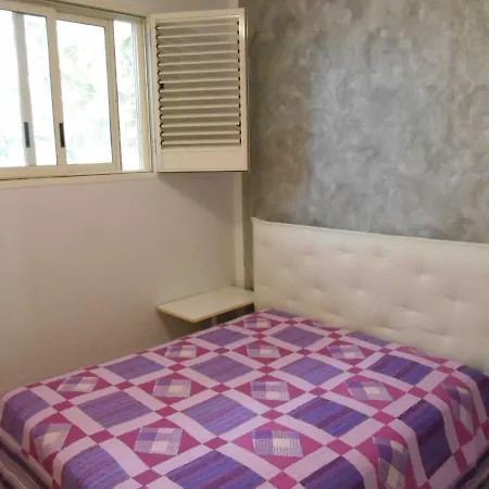 Bilocale Con Veranda Giardino Al Mare In Baia 펜션 갈리폴리